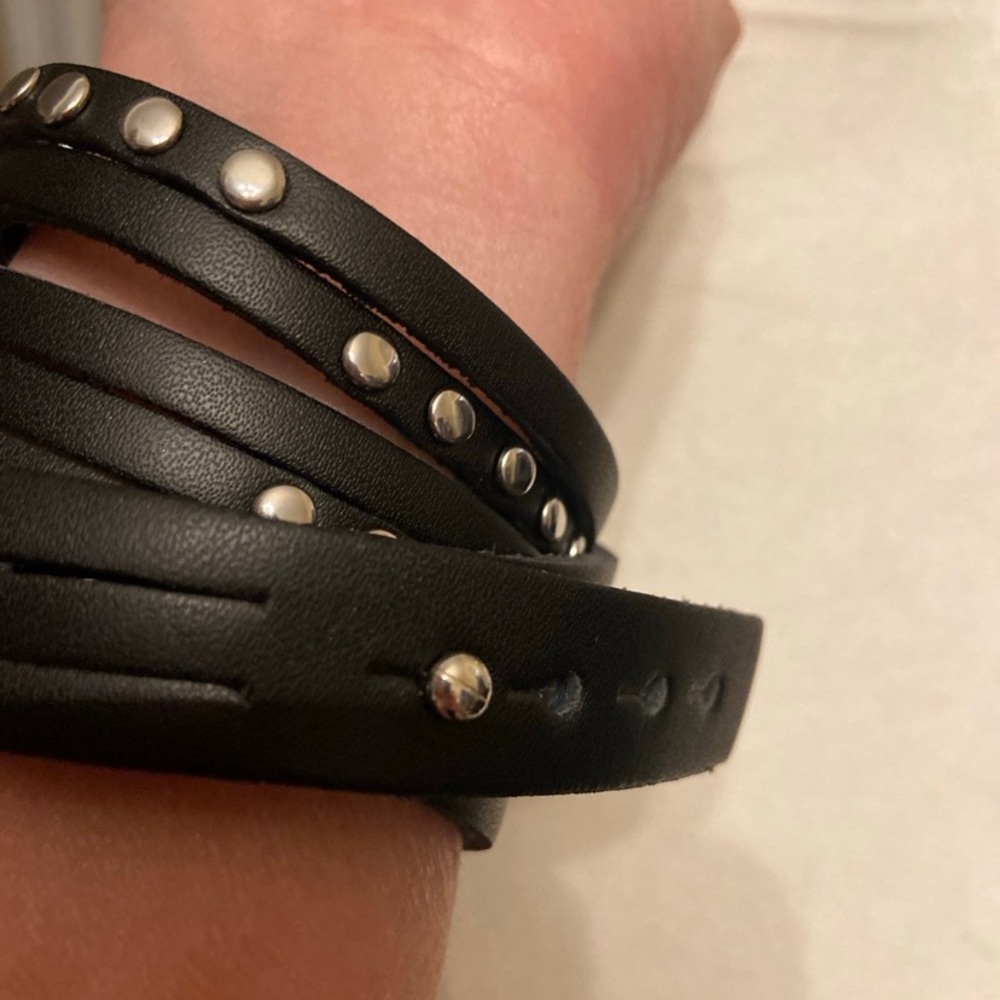 - HD Snap Button Wrap Bracelet - Picture 10 of 10